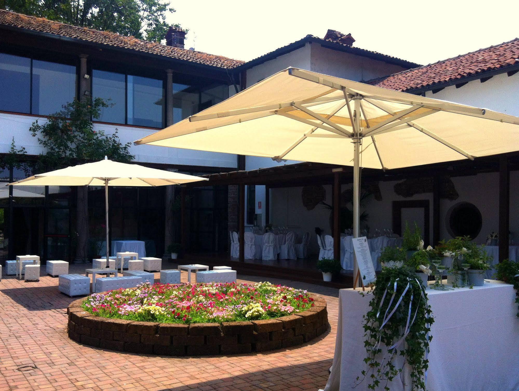 Excel Hotel Naviglio - Ca'Bianca Milão Exterior foto