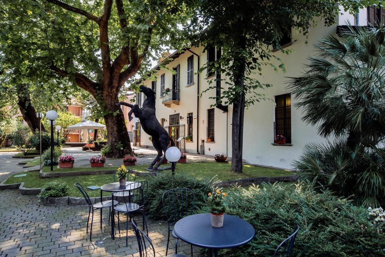Excel Hotel Naviglio - Ca'Bianca Milão Exterior foto