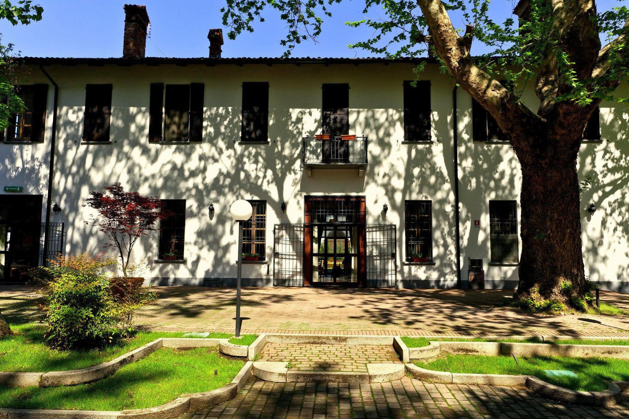 Excel Hotel Naviglio - Ca'Bianca Milão Exterior foto