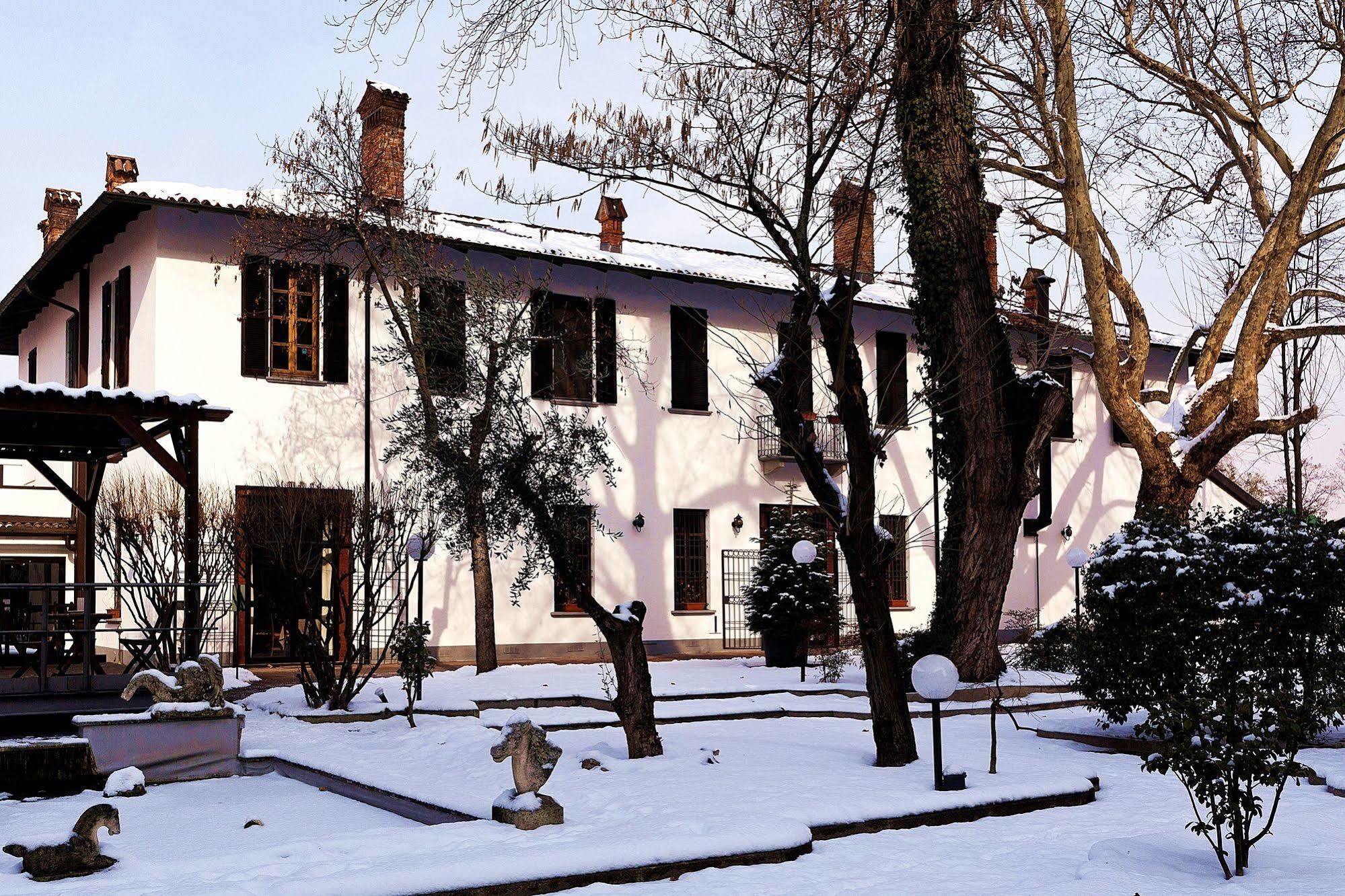 Excel Hotel Naviglio - Ca'Bianca Milão Exterior foto